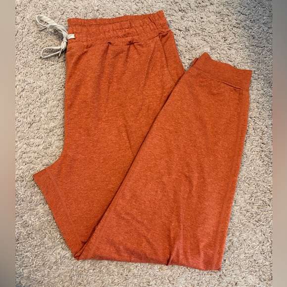 Vuori Pants - Women’s vuori performance jogger